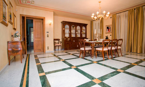 pavimento marmo carrara tarvertino giallo verde guatemala