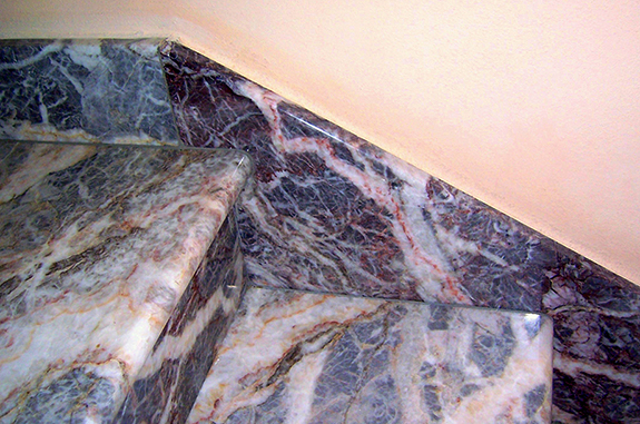 scale interne marmo fior di pesco carnico